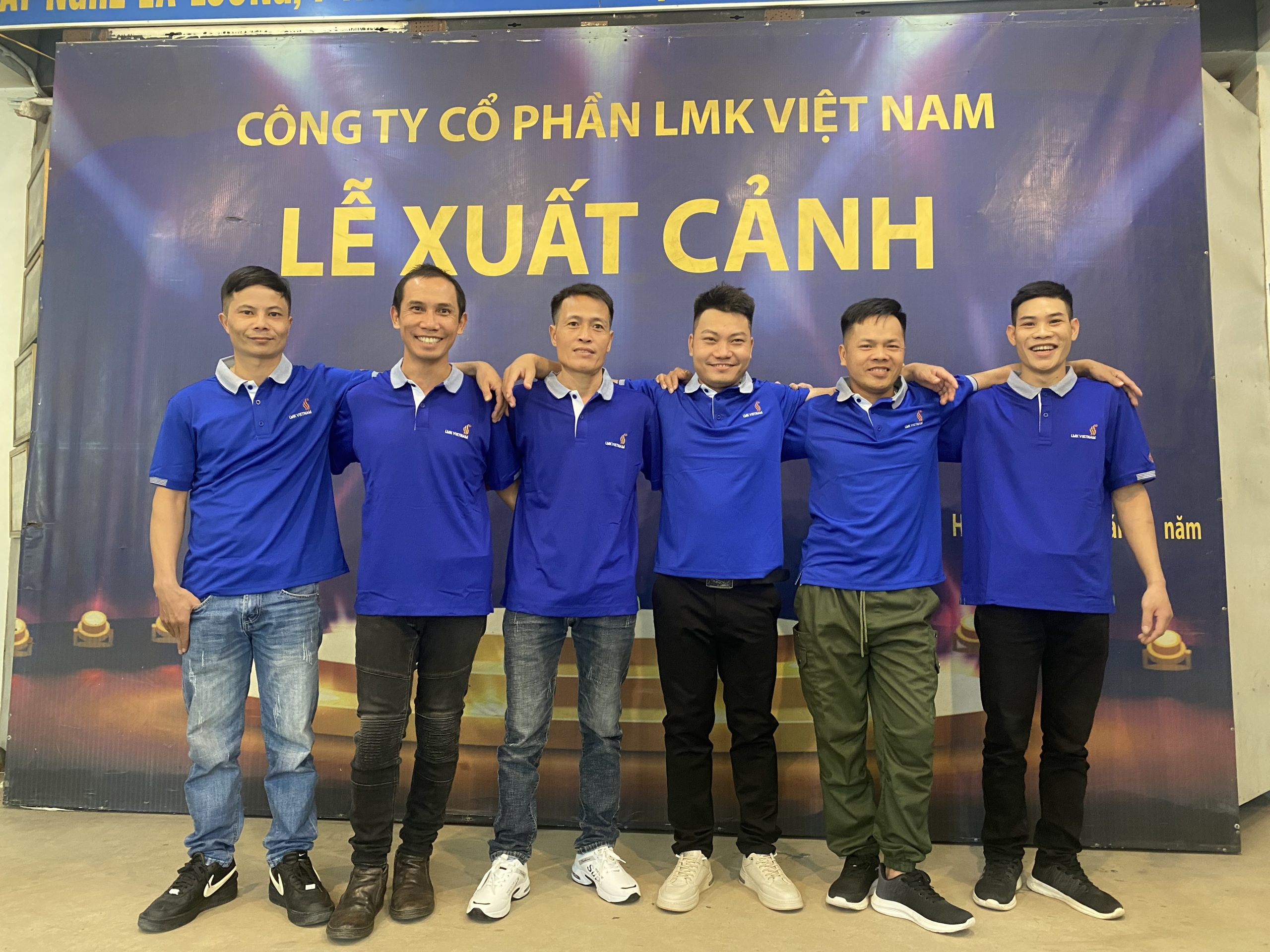 Anh em đơn RO 79 của LMK Việt Nam xuất cảnh