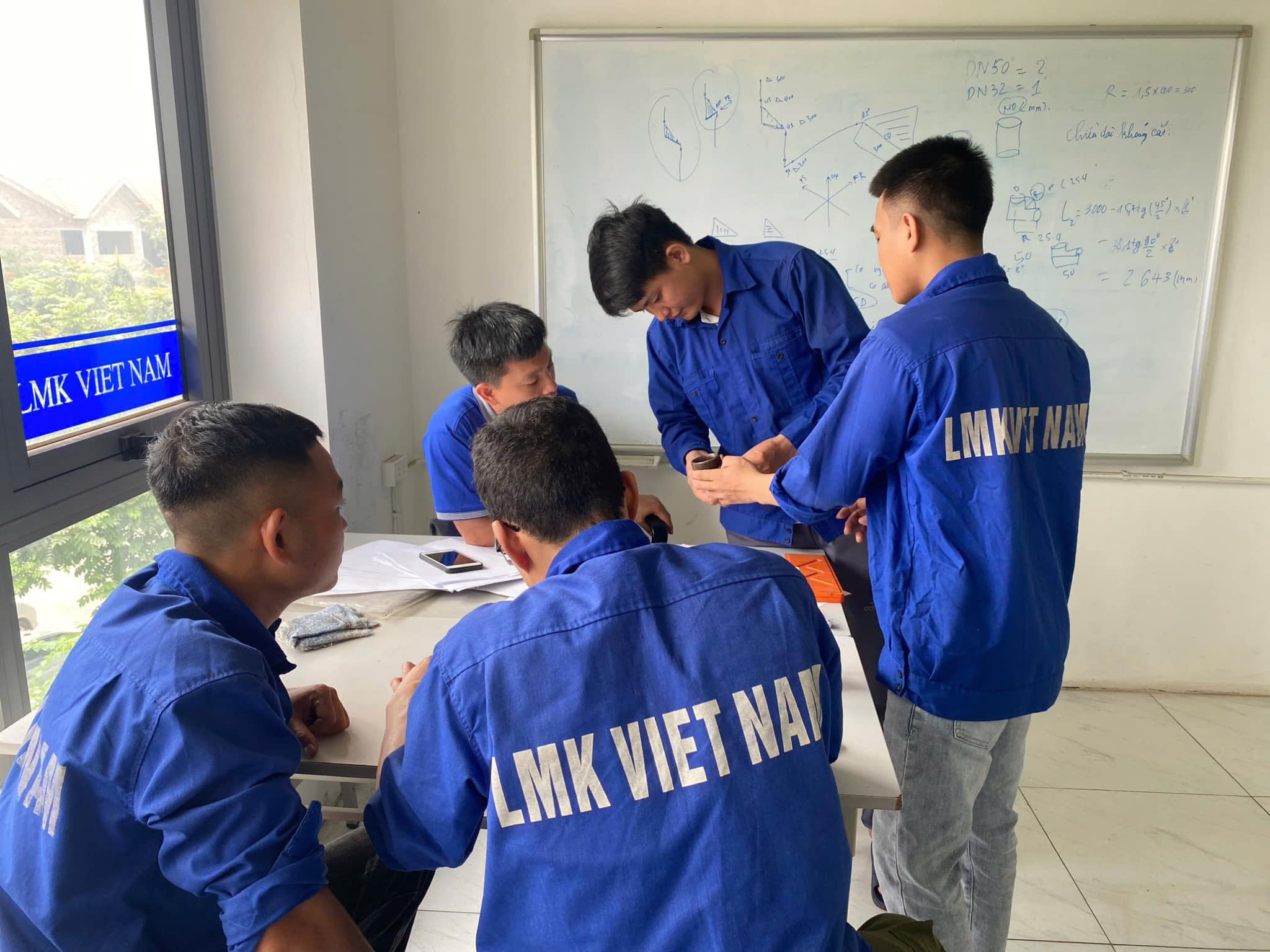 vietnam manpower