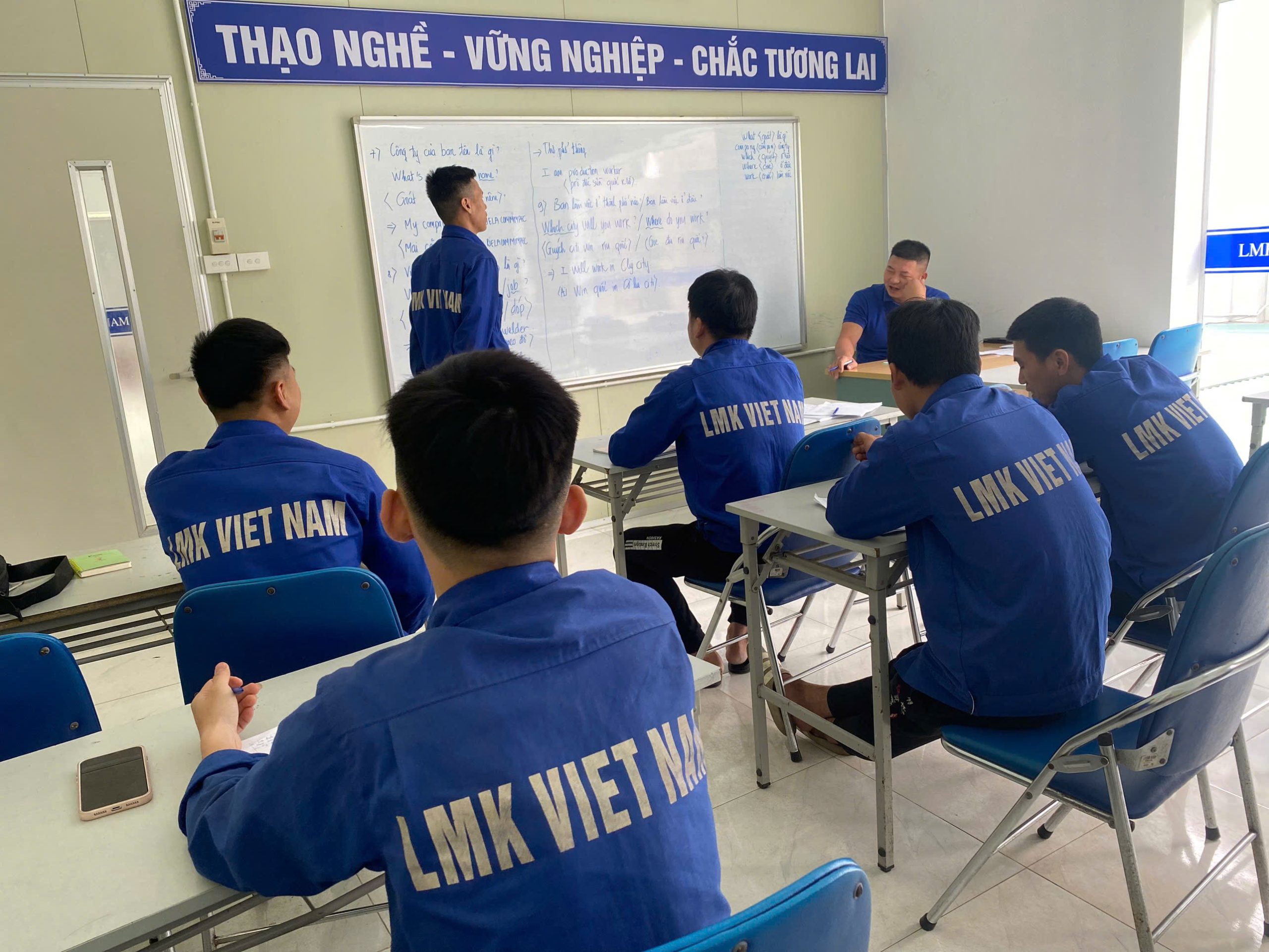 vietnam manpower
