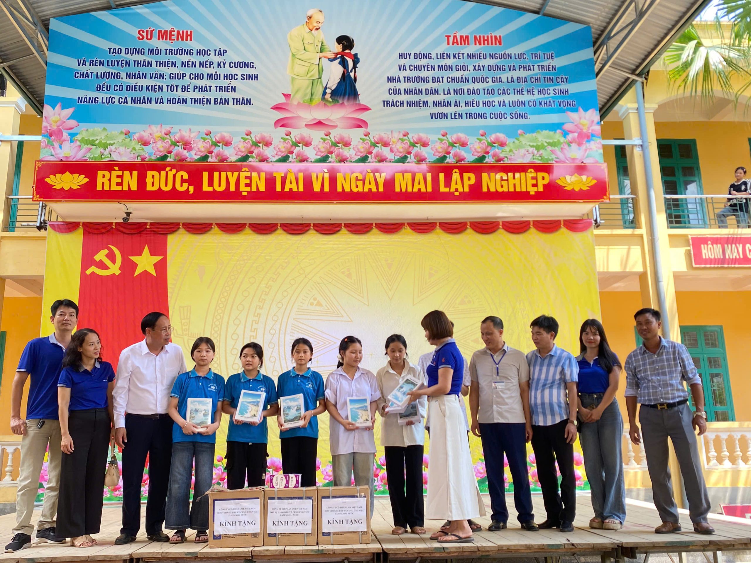 vietnam manpower