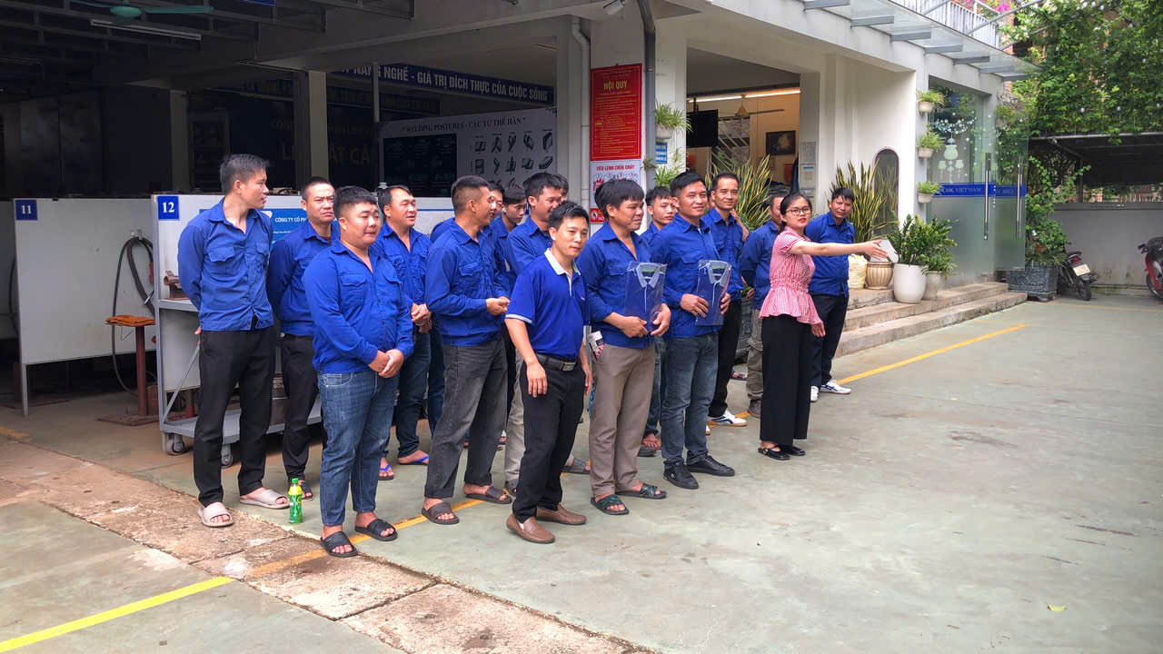 vietnam manpower