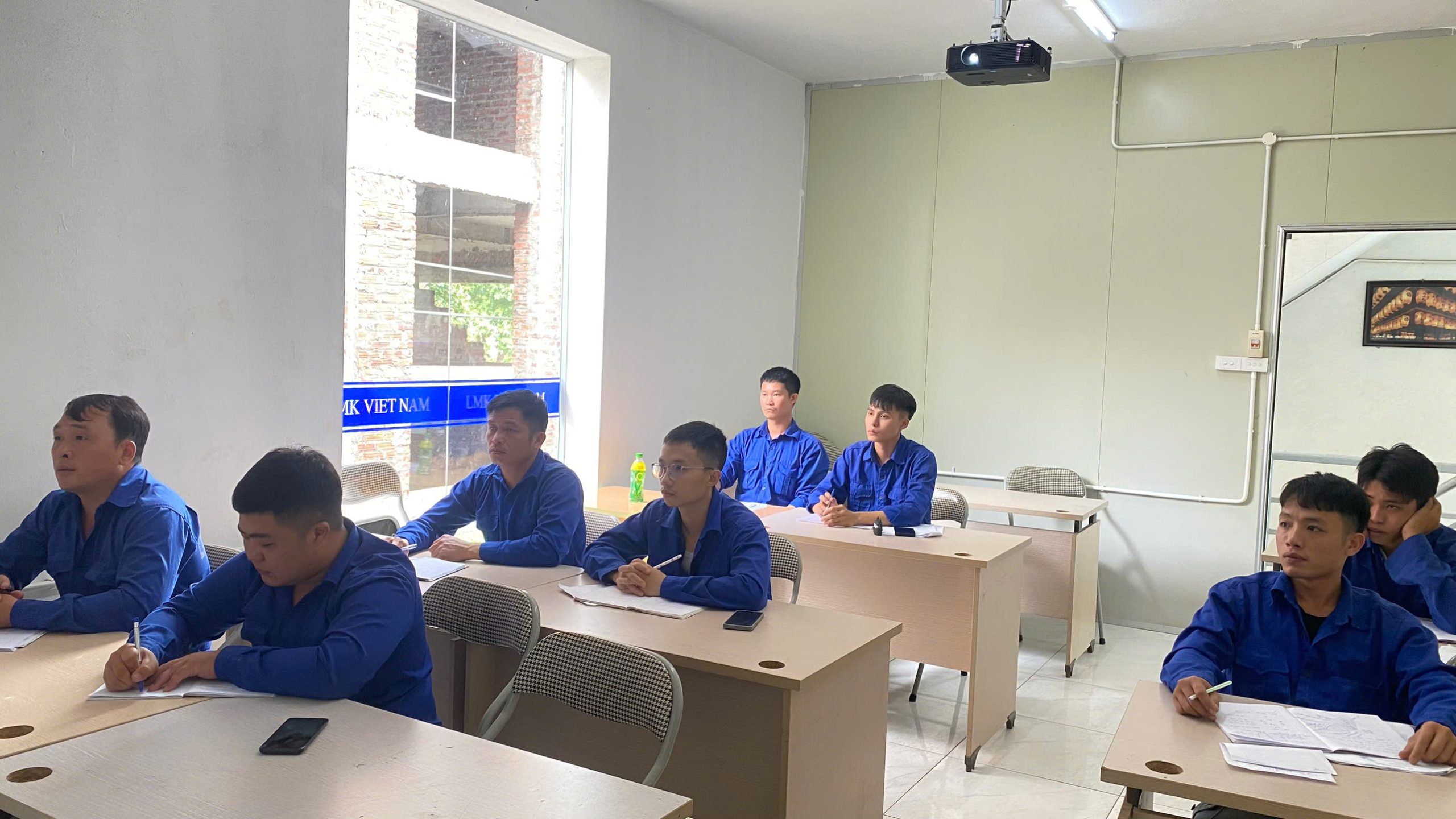 vietnam manpower