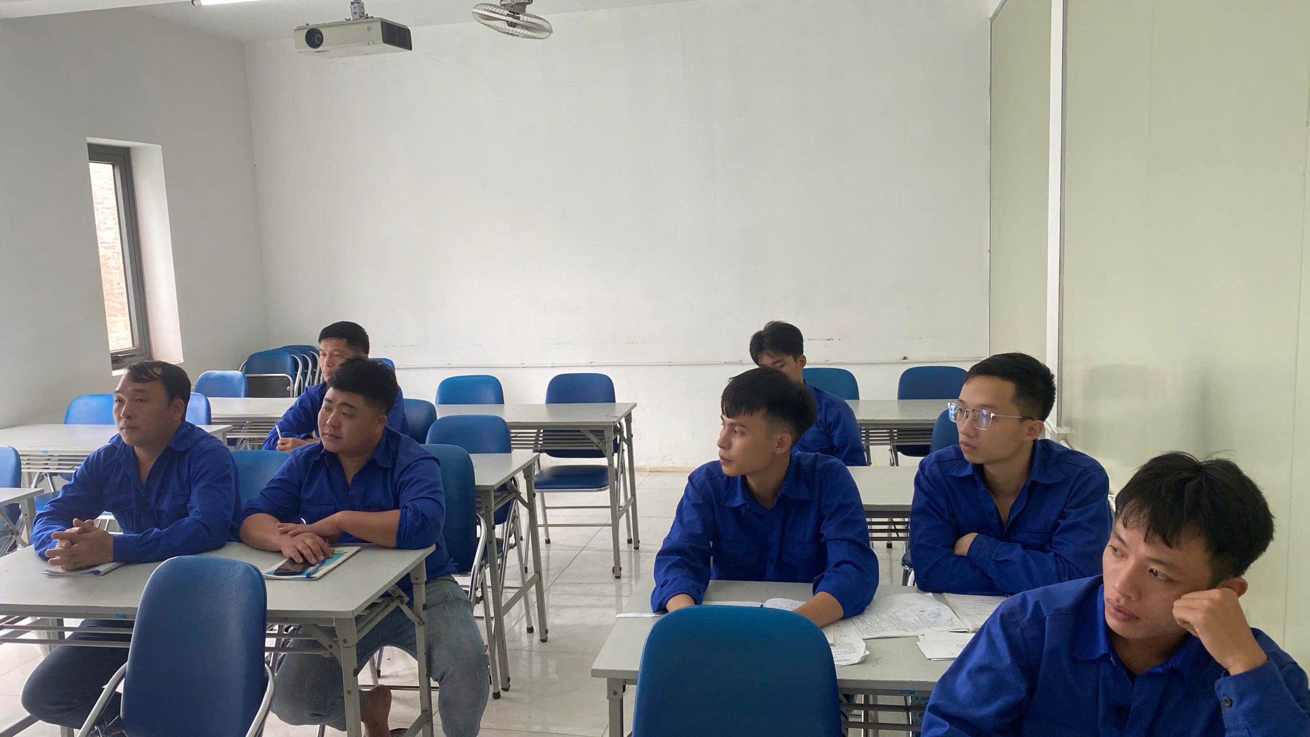 vietnam manpower