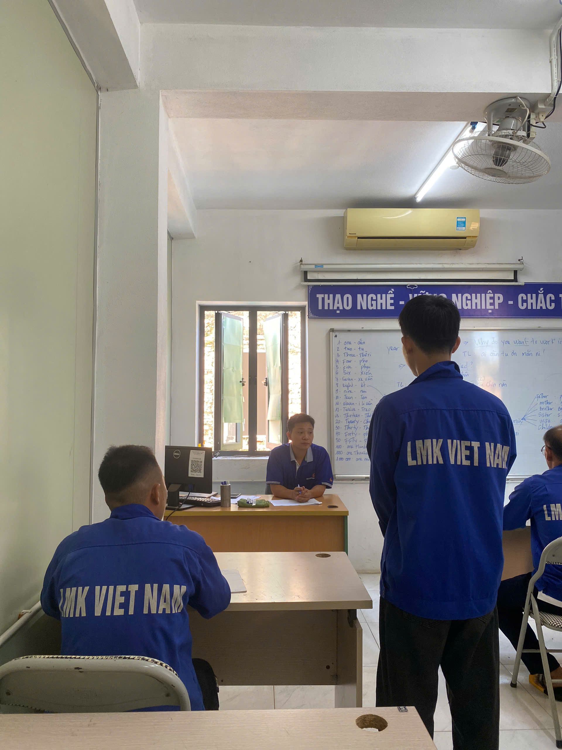 vietnam manpower