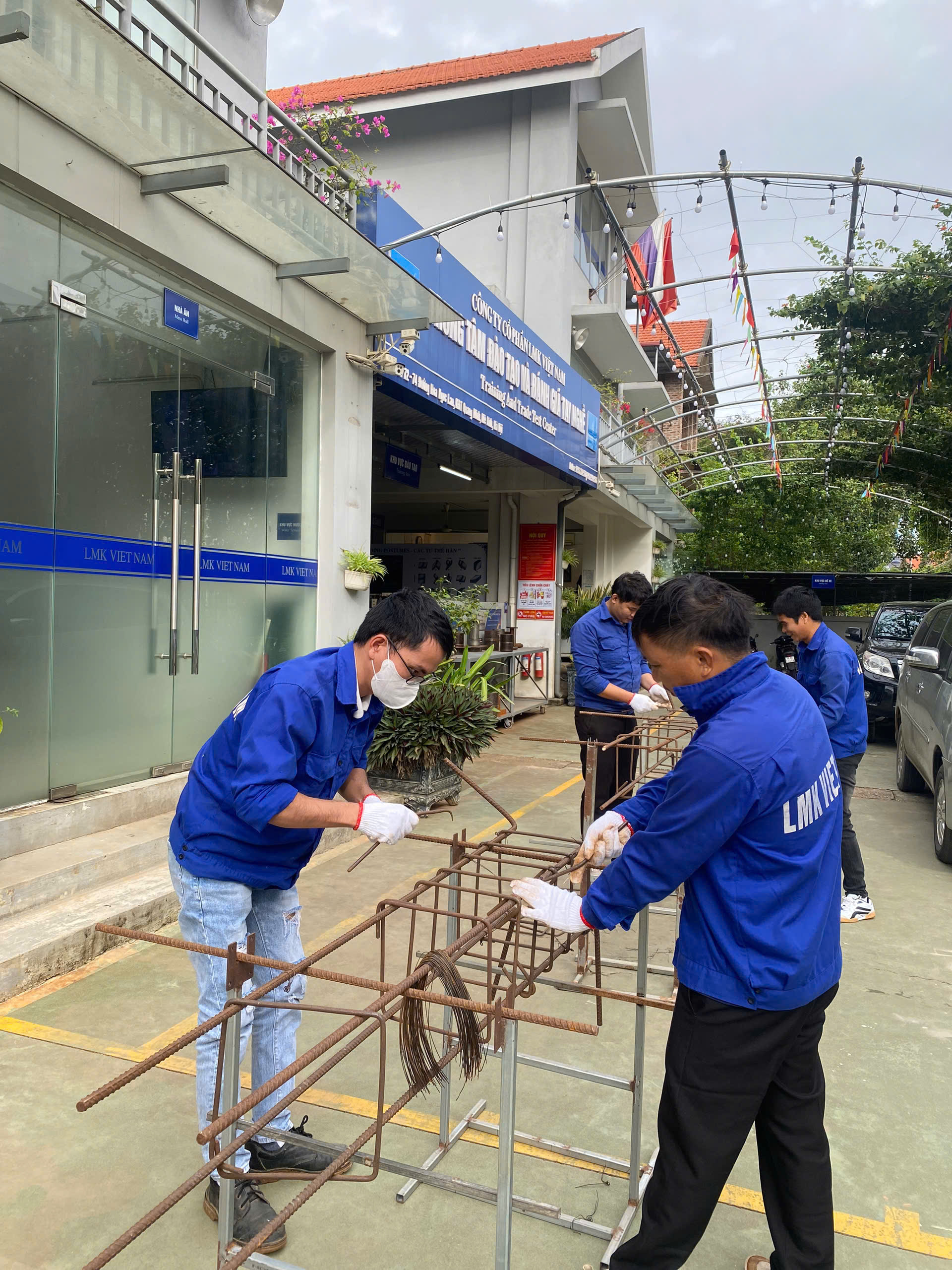 vietnam manpower
