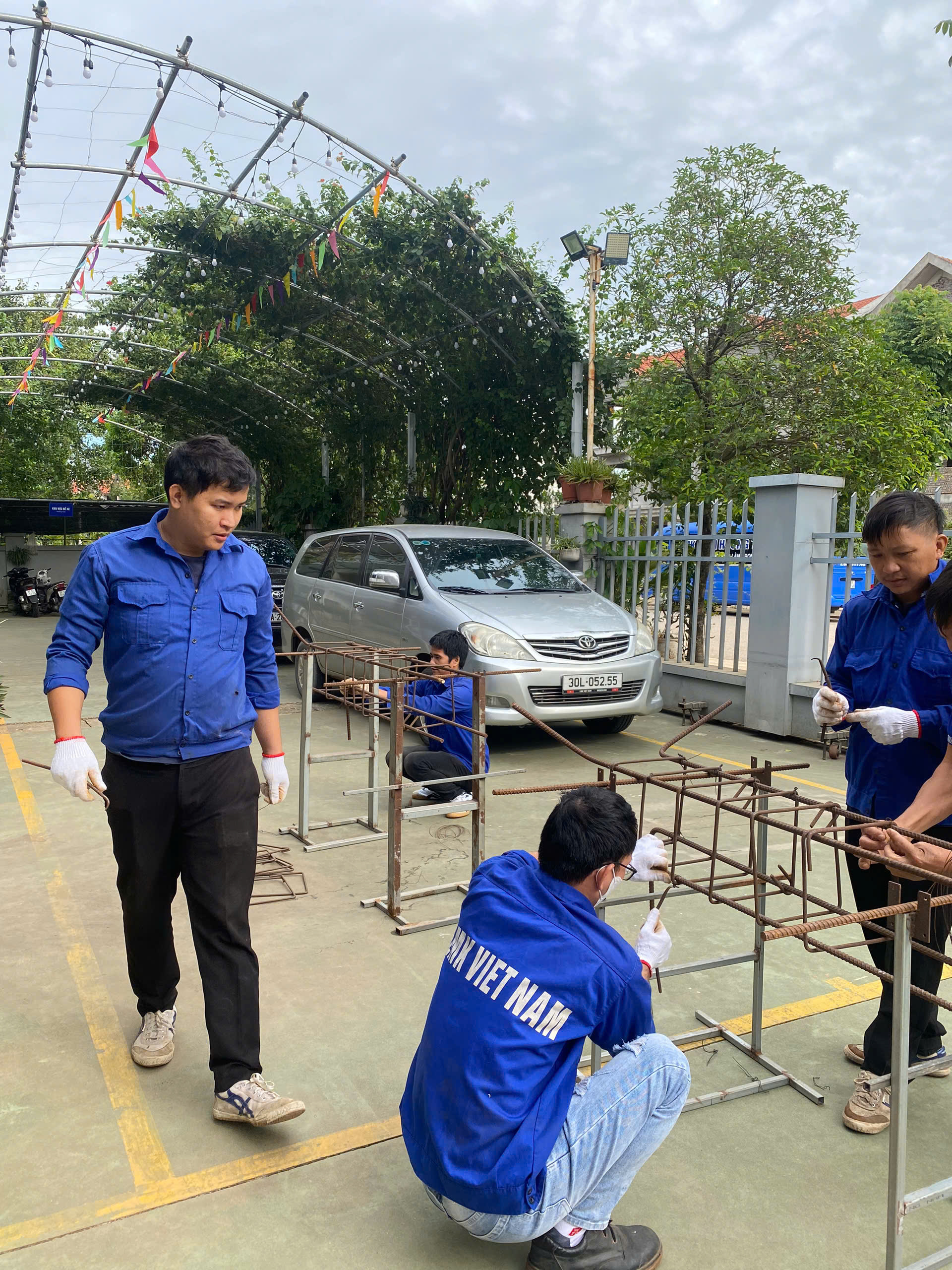 vietnam manpower