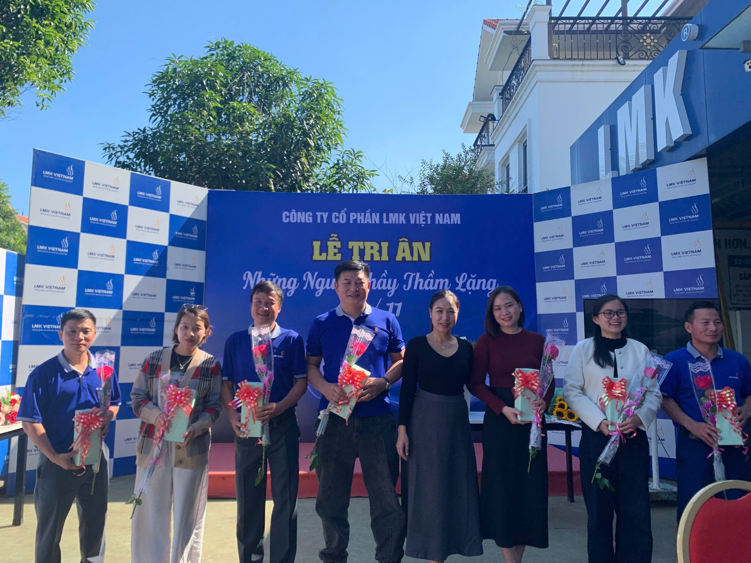 lmk việt nam 20/11