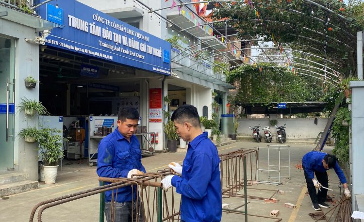 lmk việt nam romania